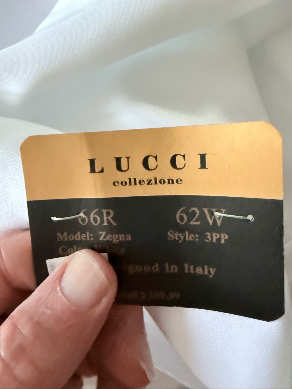 Lucci Collezione White Mens Suit- Elegant Italian Design